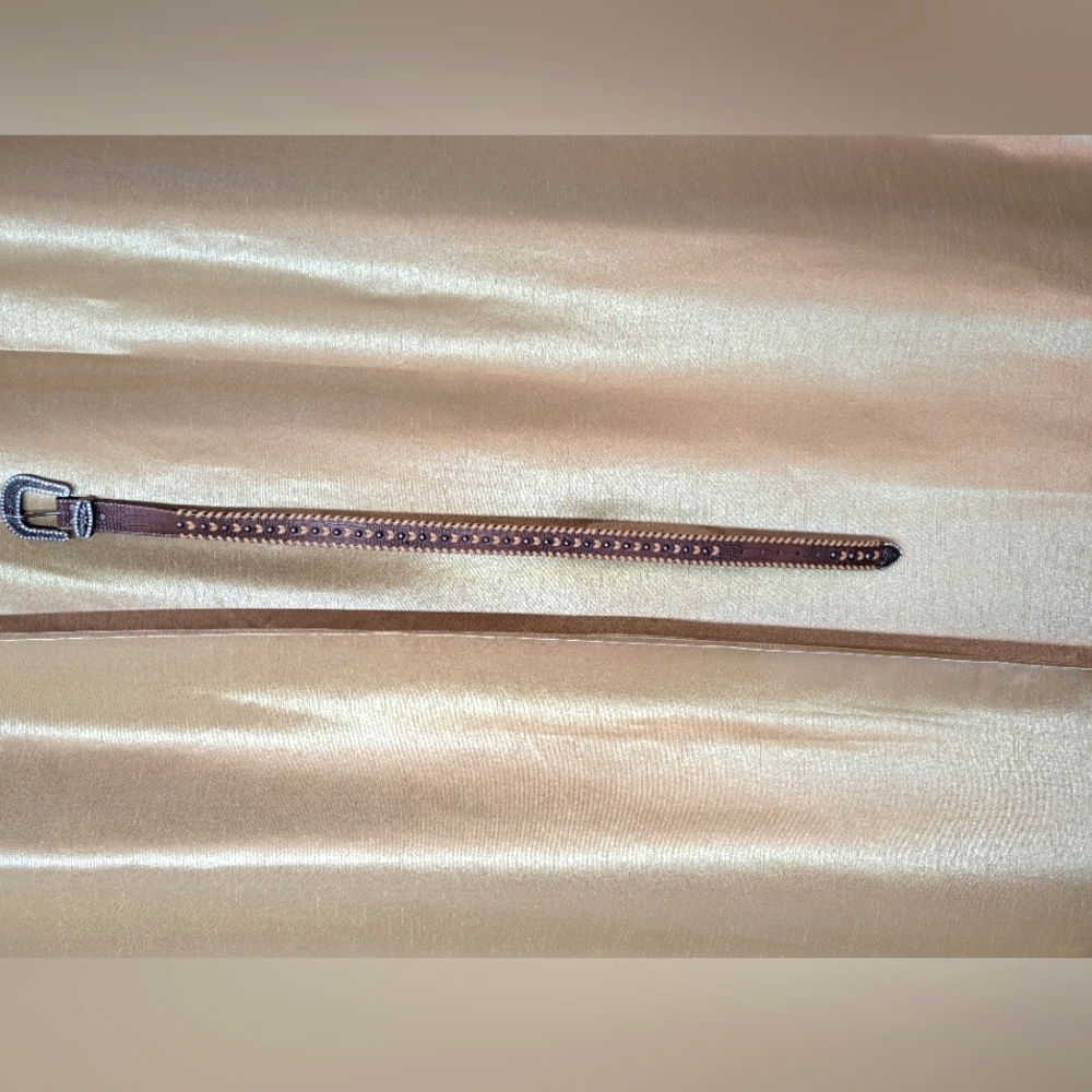 Nocona: Brown Leather Belt with Silver Buckle Used Very Good Cond.32-36"